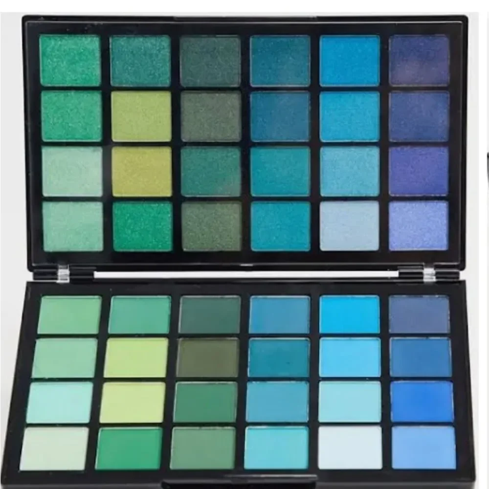 Revolution‎ Beauty Colour Book CB05 Shadow Palette